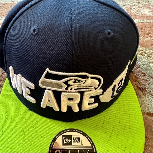 Seattle Seahawks New Era Navy/Neon Green 2018 NFL 9FIFTY Snapback Adjustable Hat - Picture 3 of 15